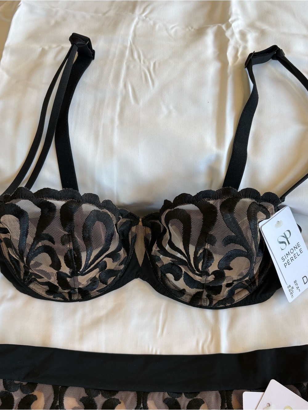 Simone Perele Underwire Demi Cup unlined bra. Black/nude,  34D NWOTs